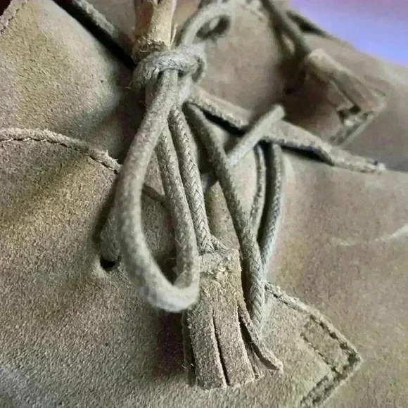 Lucky Brand women’s Eberline suede shoes - Picture 8 of 9